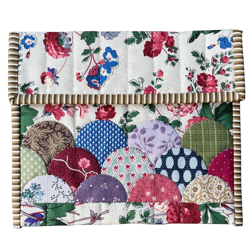 Clamshell Sewing Pouch Patten by Karen Styles